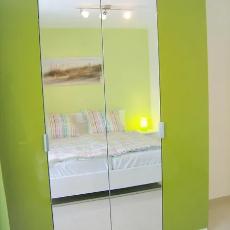 Apartment Krabbentaucher 1**** *