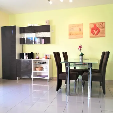 Apartment Krabbentaucher 1**** *